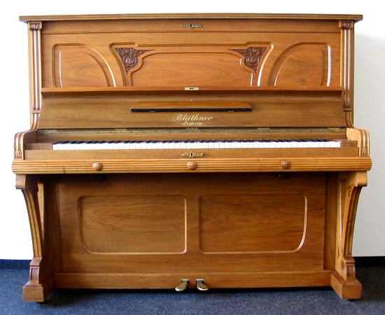 Klavier Bl�thner